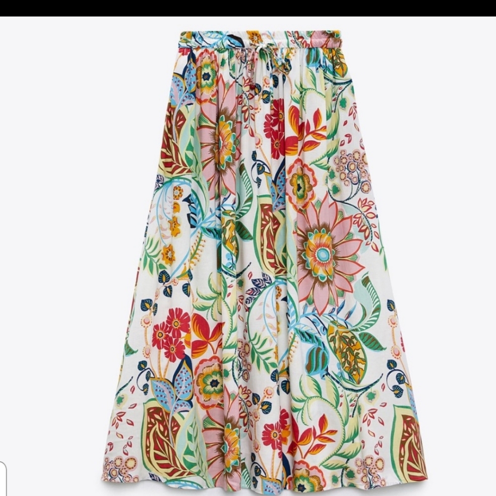 ZARA Floral Printed Skirt - Picture 2 of 3